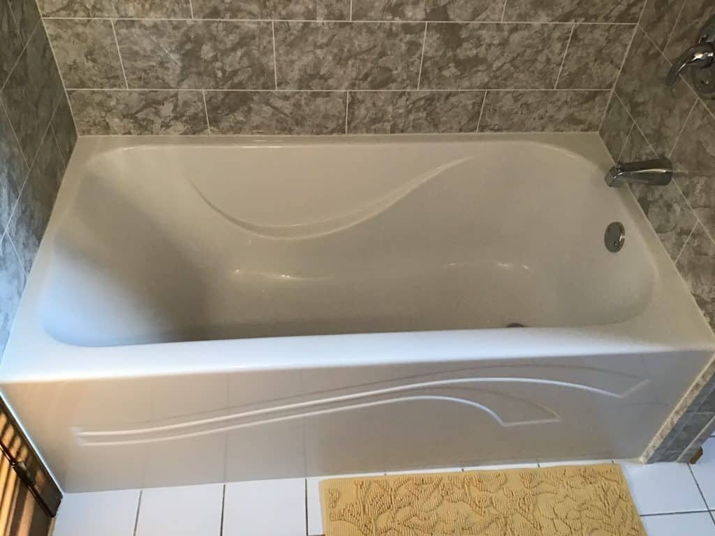 Bathroom Tub Built In Armrest